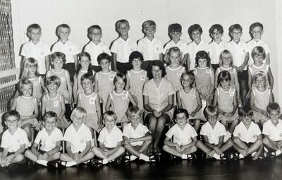 Royal Naval School.  Gary Oliver's class. circa 1970
Keywords: Royal Naval School;1970;Gary Oliver