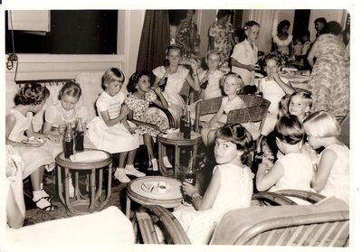 Singapore Naval Base - Dockyard Club Childrens New Year Party (3) 1959
Dockyard Club Childrens New Year Party 1959. Photo by T K Lee, Sembawang Photo Services.
Keywords: T K Lee; Sembawang Photo Services; New Year Party